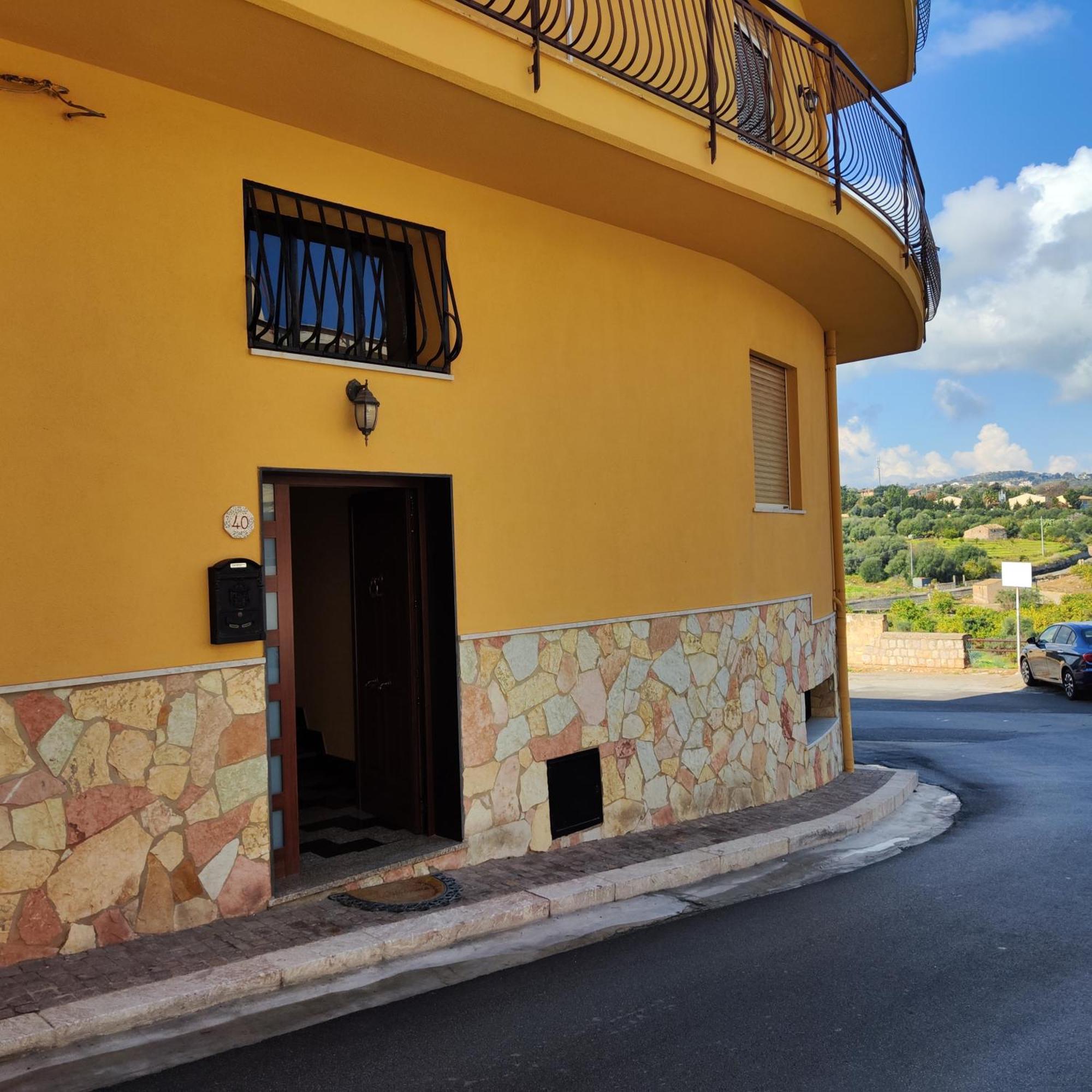 Panoramico Wifi Tv Centro Storico Διαμέρισμα Casteldaccia Εξωτερικό φωτογραφία